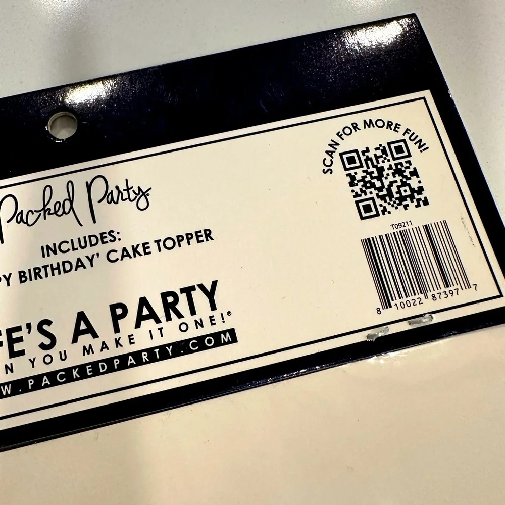 NWT Packed Party Happy Birthday Cake Topper
